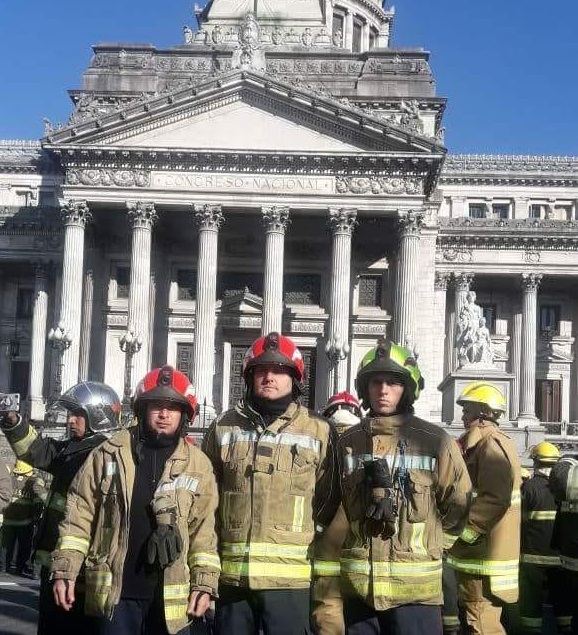 045c3fa3 53cf 4daa a2aa 91275b248859