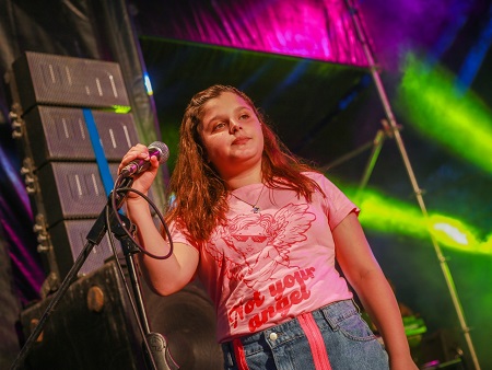 8243040f 8ff9 4b6f 931c f38916e70390