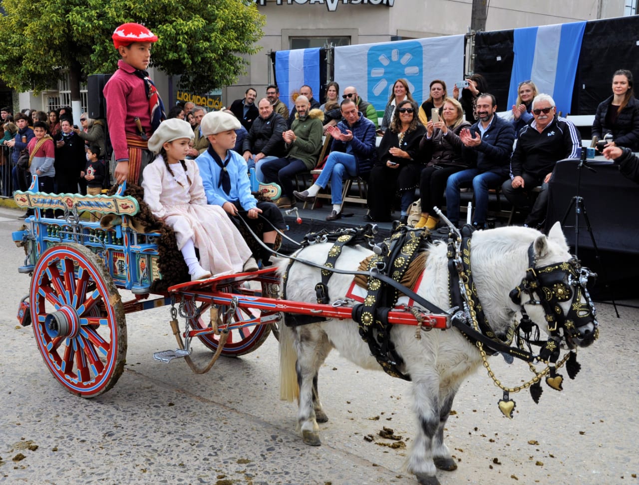 8e7686dd 7e20 4d8e 9d19 9ec7429c24b6