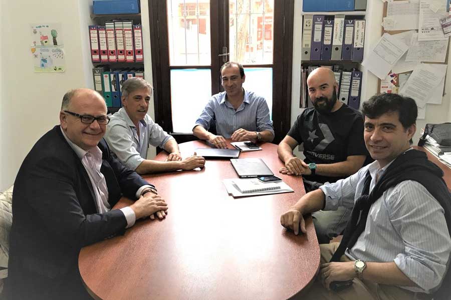 reunion con Loma Negra