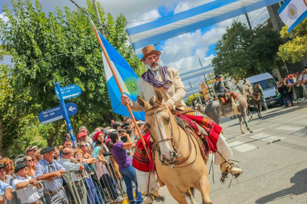 En la &uacute;ltima edici&oacute;n de 2019 desfilaron m&aacute;s de 1500 jinetes por el centro.