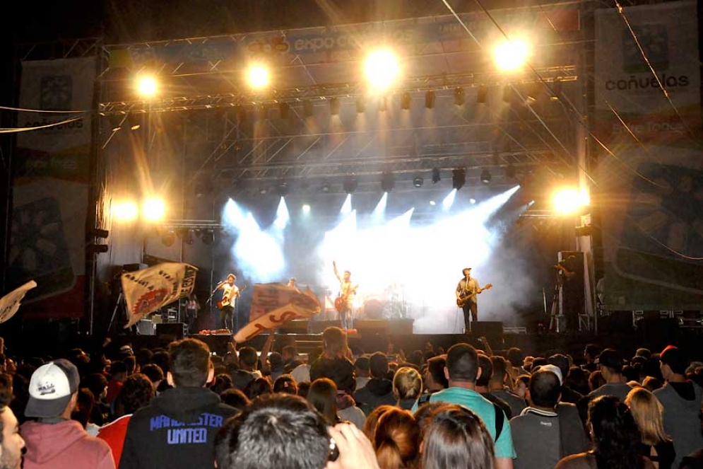 El Bordo en el escenario principal de la Expo 2017. 