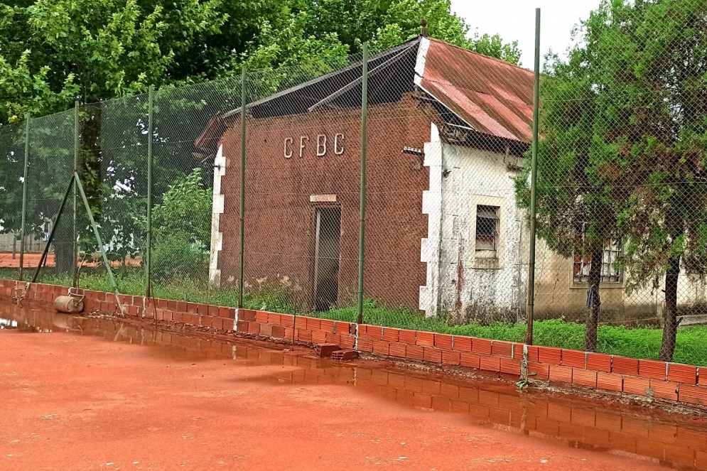 La vieja casona inglesa de &ldquo;El Caj&oacute;n&rdquo;.