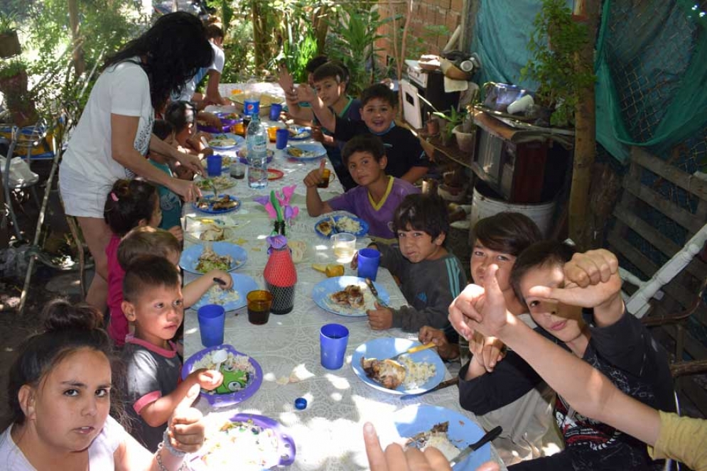 Proyecto Nacional cerr&oacute; el a&ntilde;o con la llegada de Pap&aacute; Noel al Comedor de Ana
