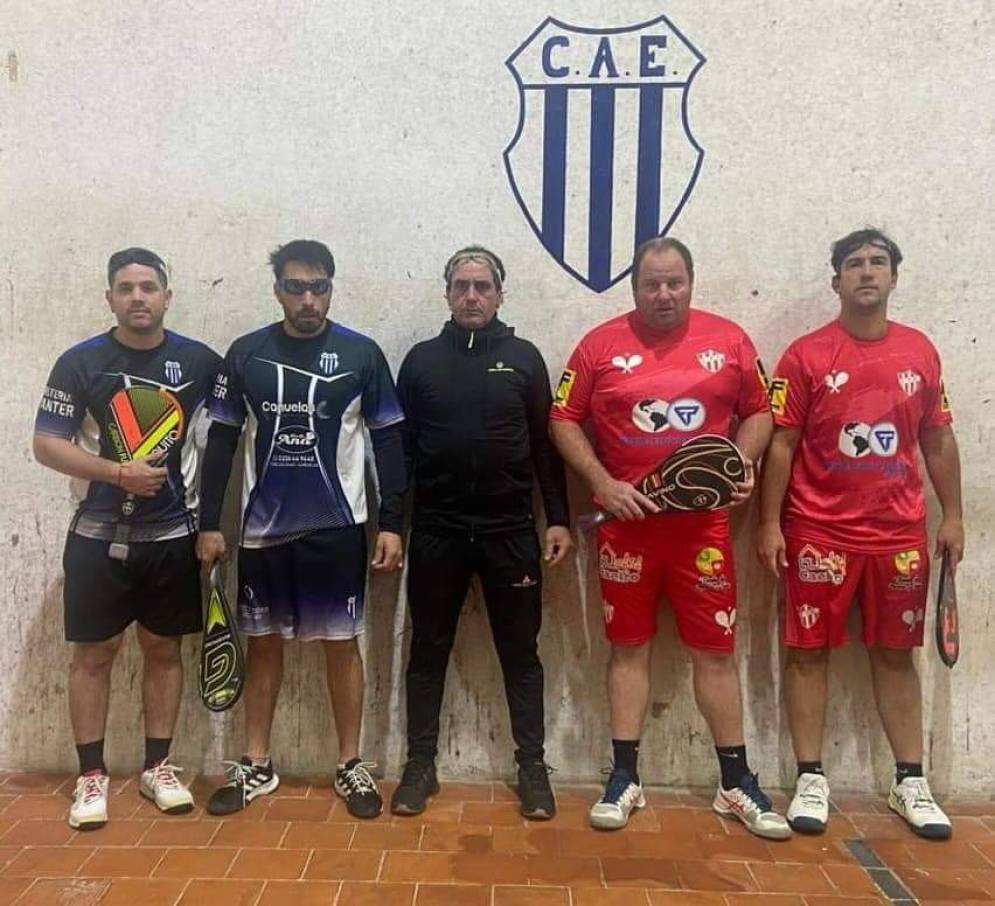 La yunta del azul, en lo m&aacute;s alto.