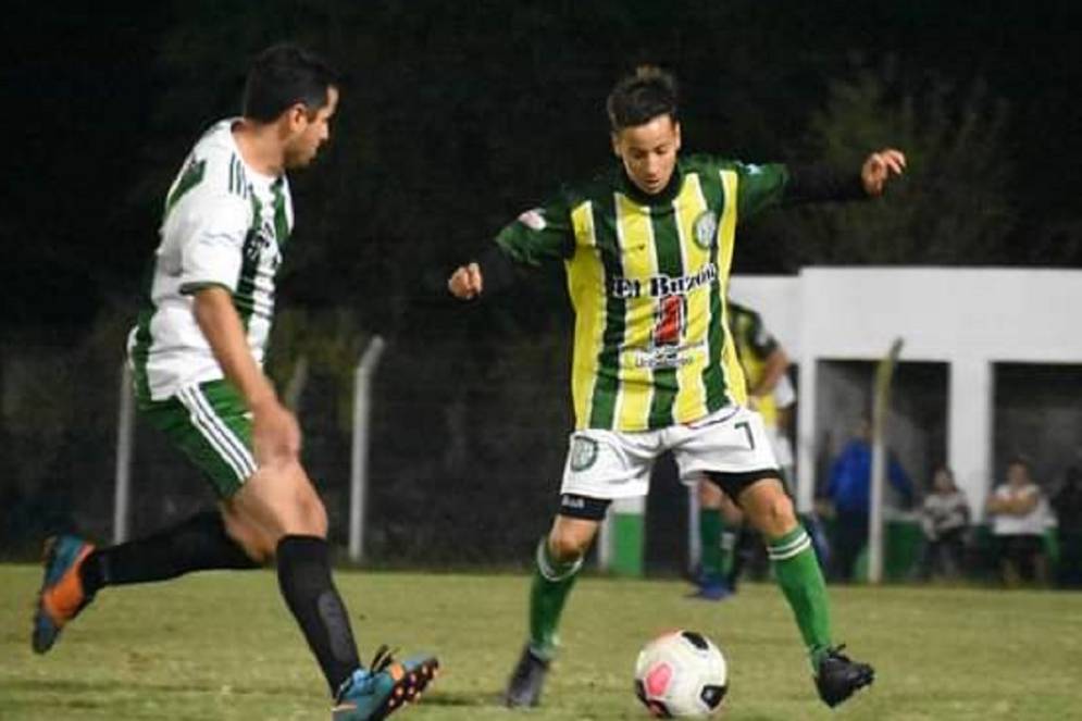 Se jug&oacute; con luz artificial. Ph: "El Autografo".