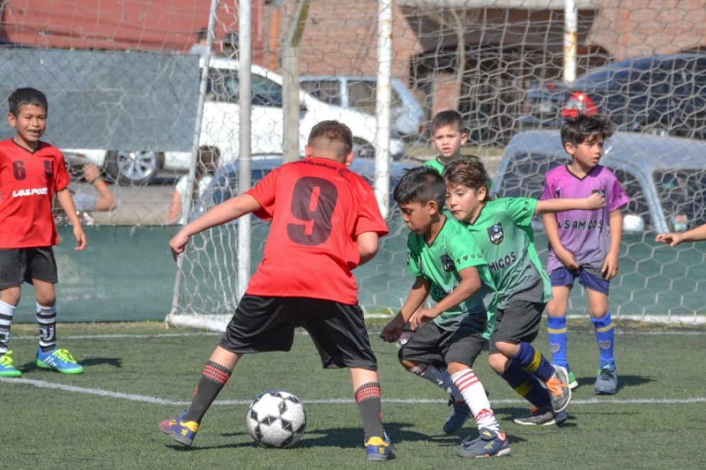 Se juega en el complejo "Los Amigos".