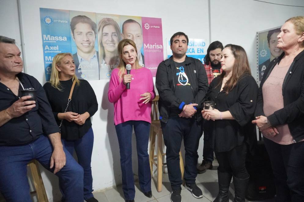 Hubo arengas para la militancia presente.