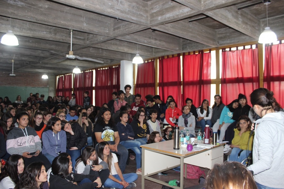 El encuentro fue seguido por un buen n&uacute;mero de alumnos. 