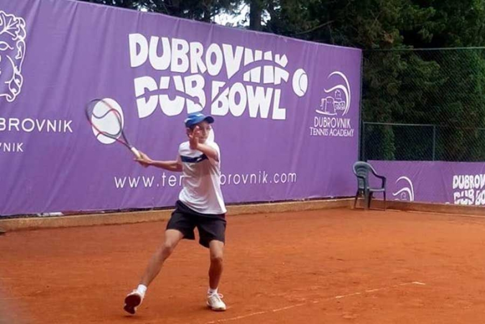 Gran comienzo de Nicol&aacute;s Eli en su primera gira Europea