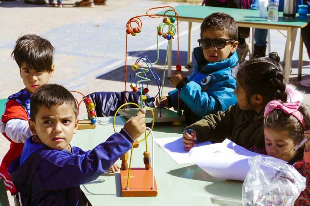 Los ni&ntilde;os que se acercaron al lugar. 