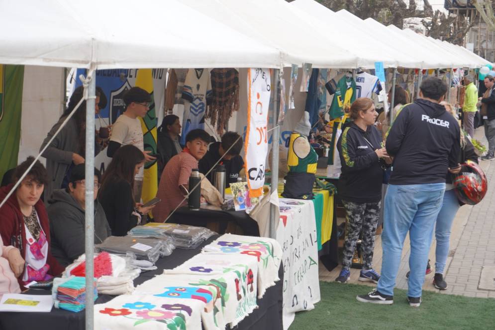 Ca&ntilde;uelas celebr&oacute; los 40 a&ntilde;os de Democracia