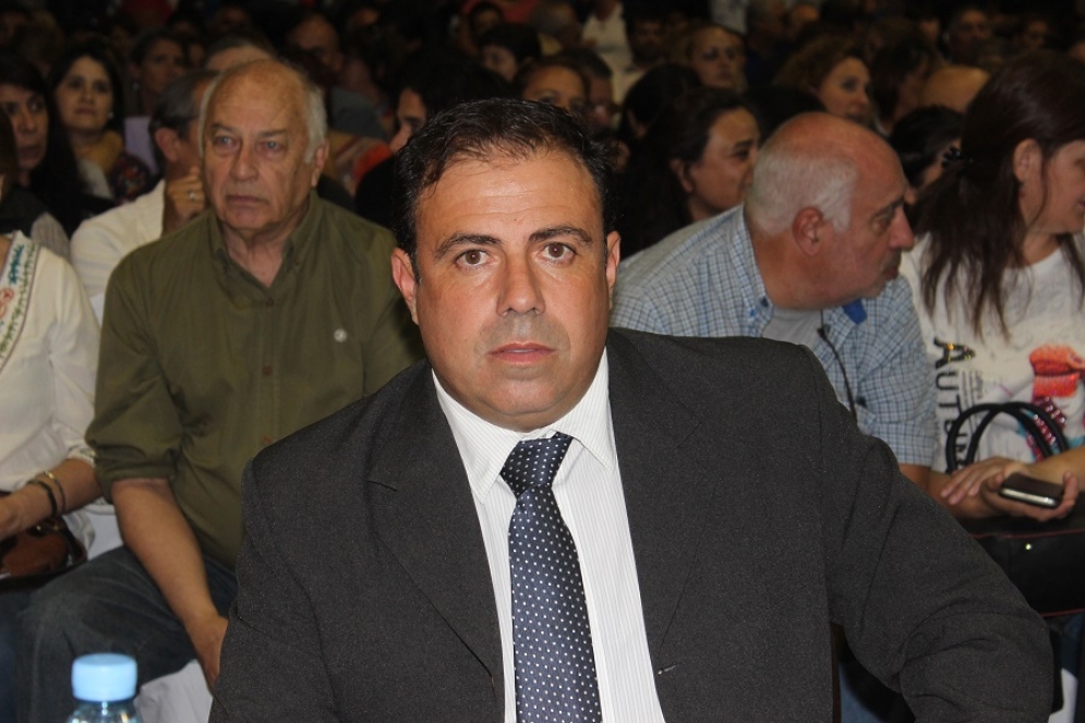 "Nacho" Duhalde: "Se est&aacute; perjudicando al Concejo Deliberante y la honorabilidad de sus concejales"