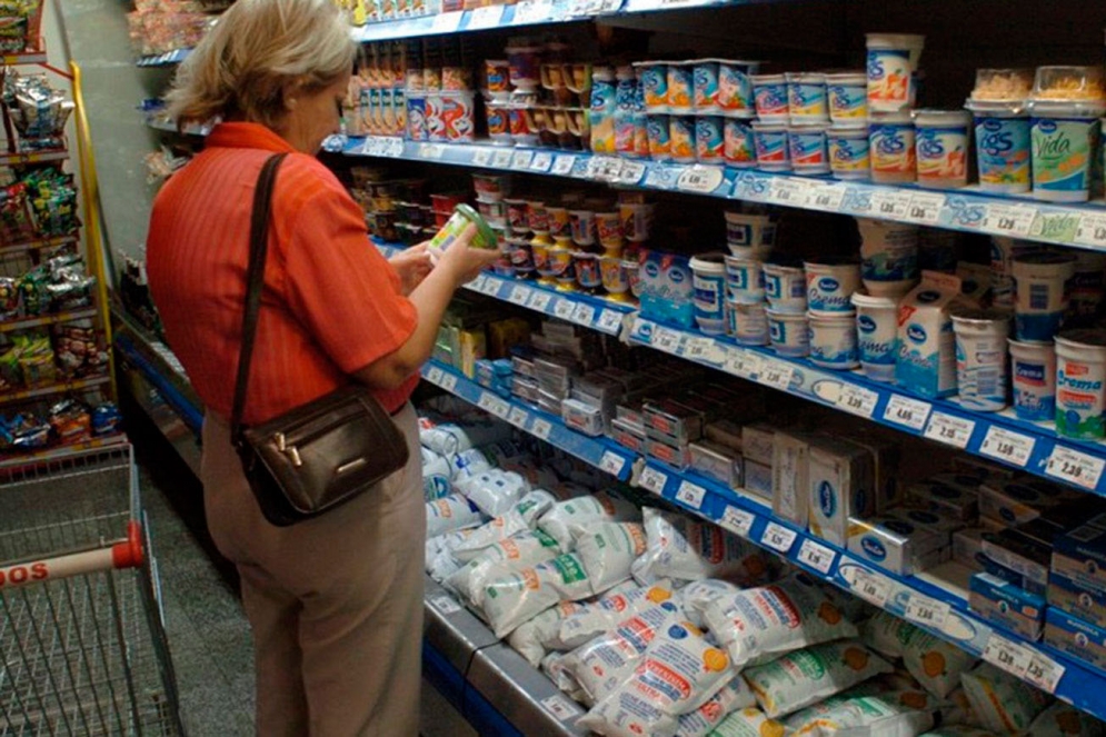 Los vecinos de Ca&ntilde;uelas contaron como conviven con los constantes aumentos. 