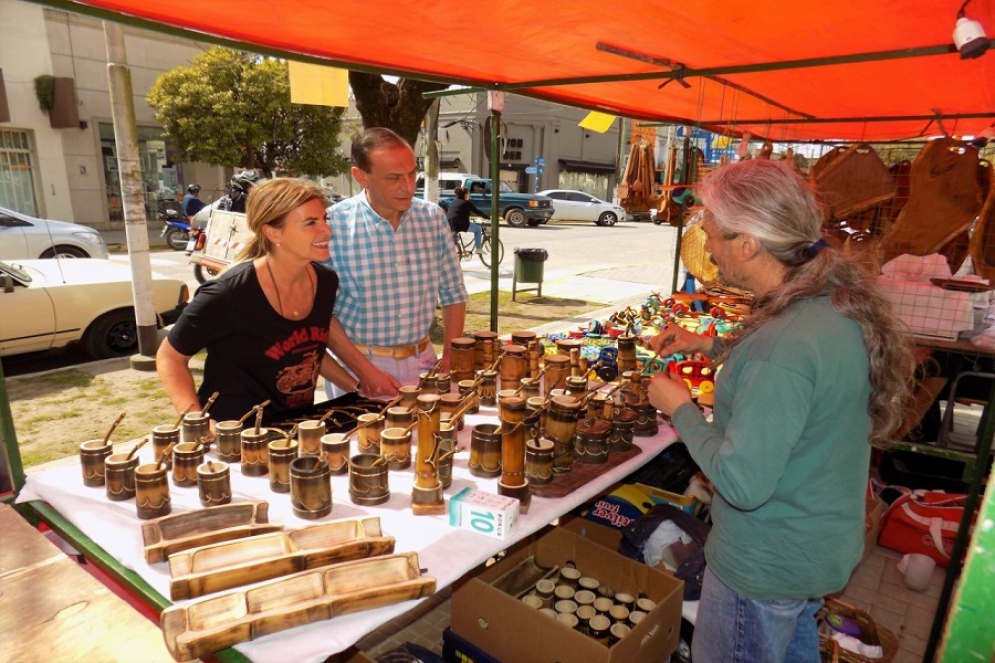 Marisa Fassi visit&oacute; el Encuentro Nacional de Artesanos