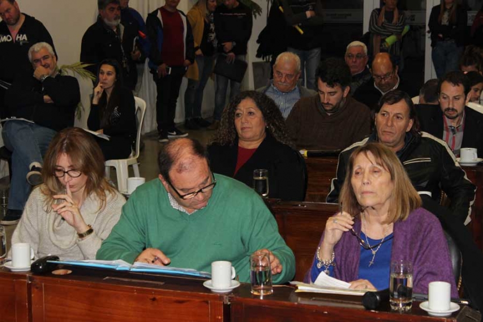 Molestia en el bloque del FpV-PJ por la falta de respuestas del titular del Pami. 