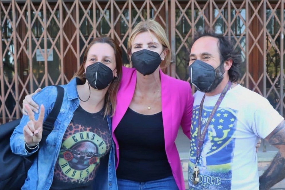 Fassi con Griselda Johnston, titular de Desarrollo Social, y Adri&aacute;n Aquilano, presidente del Circulo Boquense.