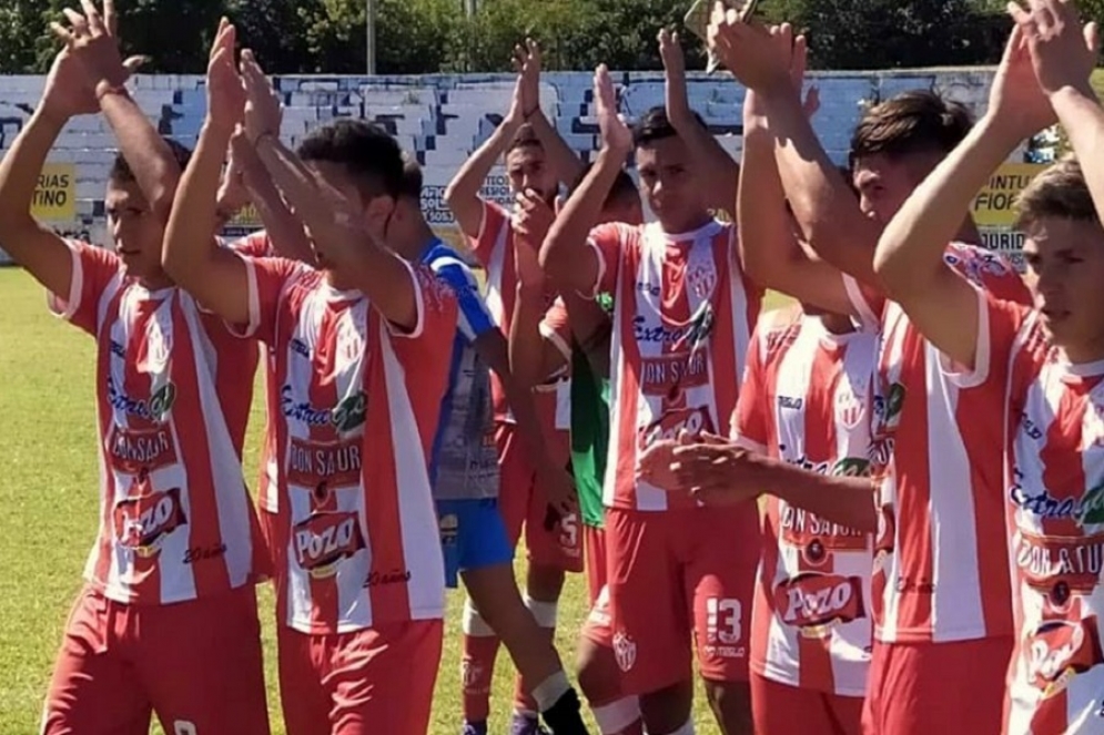 CFC: La reserva volvi&oacute; a ganar y sigue en lo m&aacute;s alto