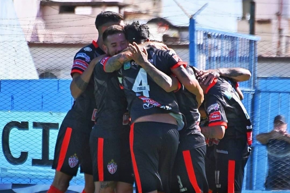 Ca&ntilde;uelas debuta contra San Carlos