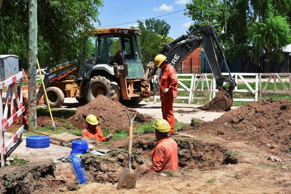 Se har&aacute;n obras de agua potable en barrios y localidades. 
