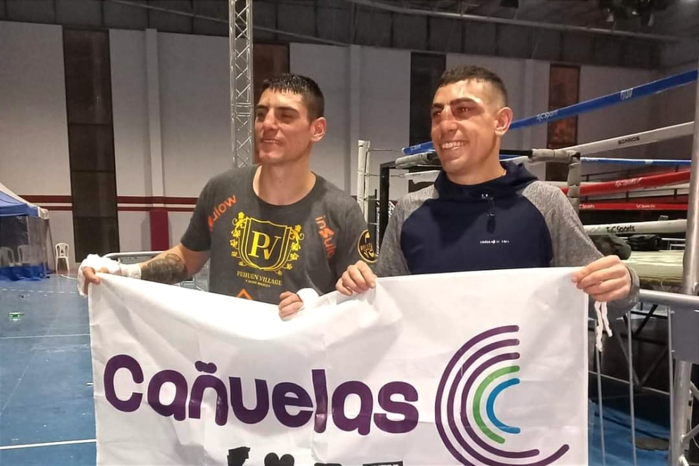 Los Daneff festejando en la madrugada del domingo.