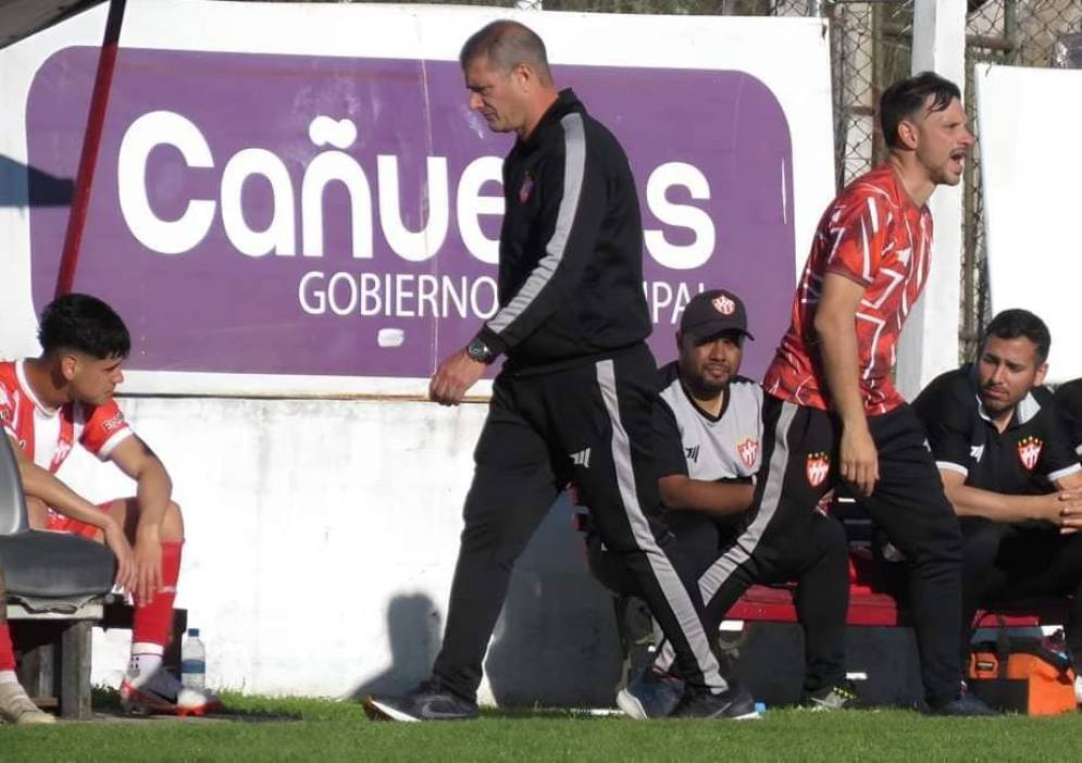 El t&eacute;cnico asegur&oacute; que seguir&aacute; al frente del plantel. Ph: Javi Morales.