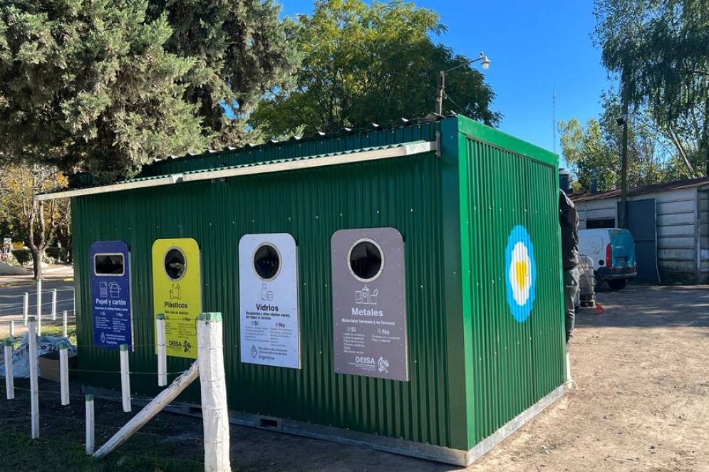 Contenedores de este tipo est&aacute;n distribuidos en varios puntos del distrito.