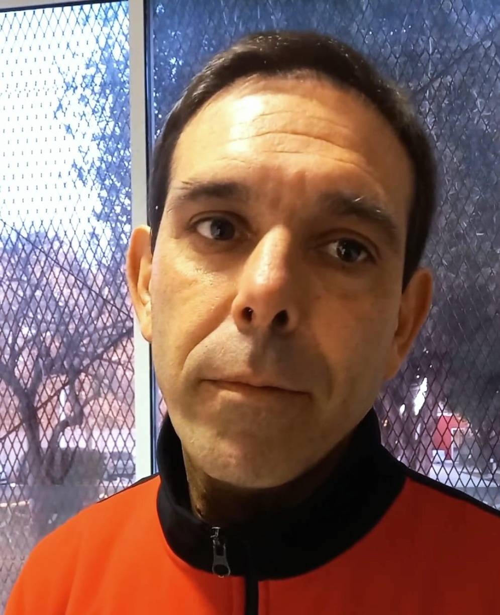 V&iacute;ctor Brunetto. 