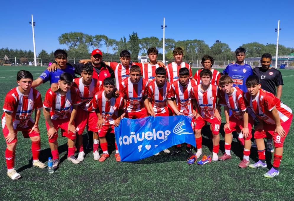 La 2009 albirroja se asegur&oacute; la medalla.