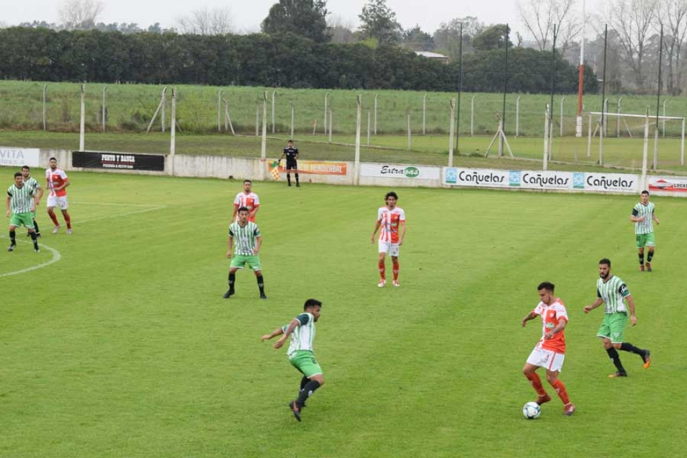 Ca&ntilde;uelas empat&oacute; con Laferrere en el estadio Jorge Ar&iacute;n. 