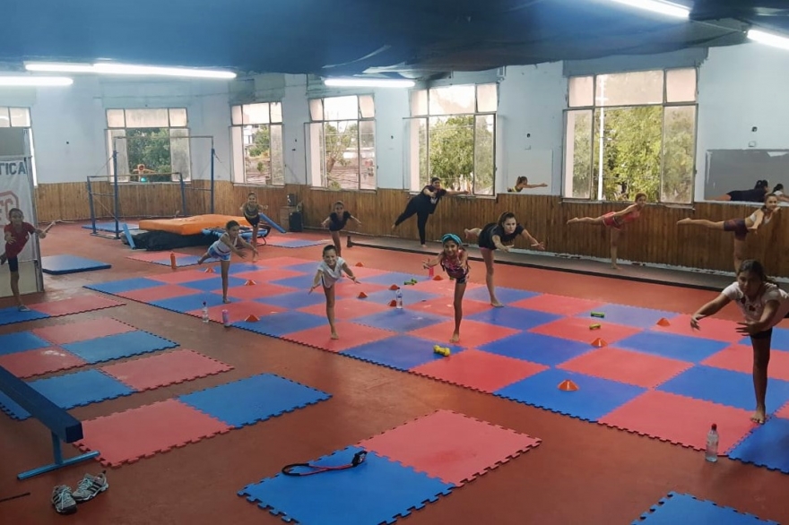 En plena pr&aacute;ctica, en el primer piso de la sede de Lara y 25 de Mayo.