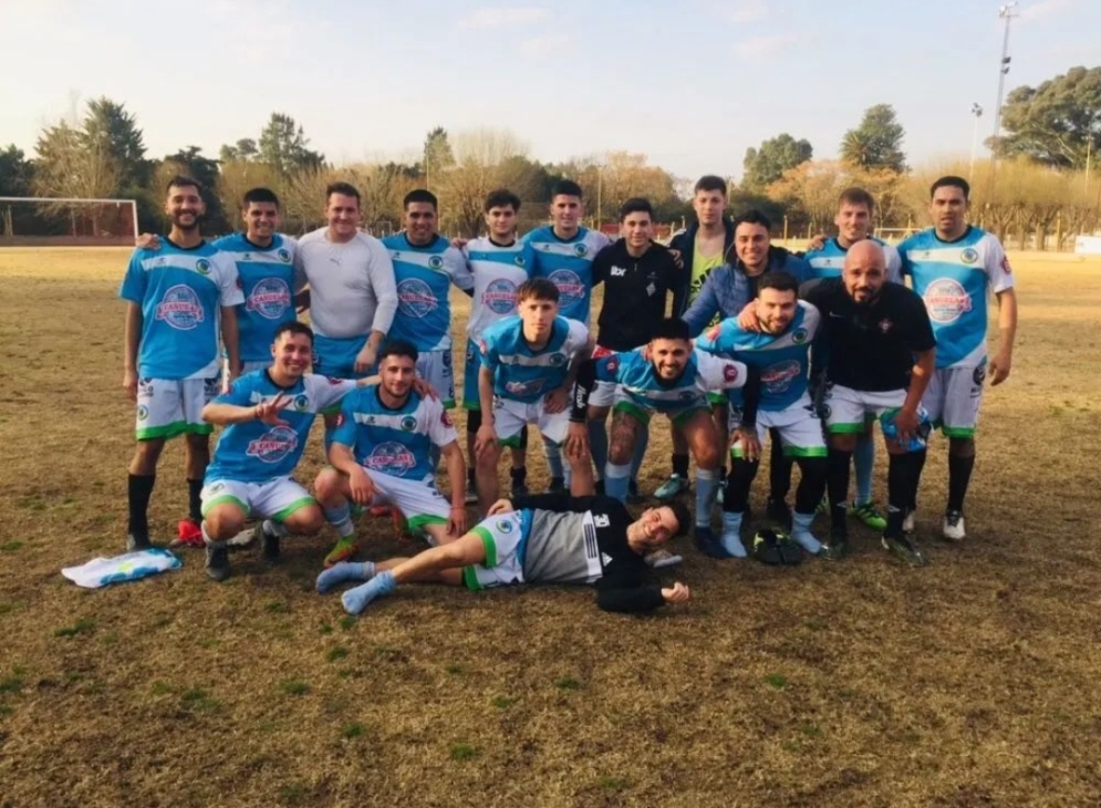 EFIC en uno de los amistosos preparatorios.