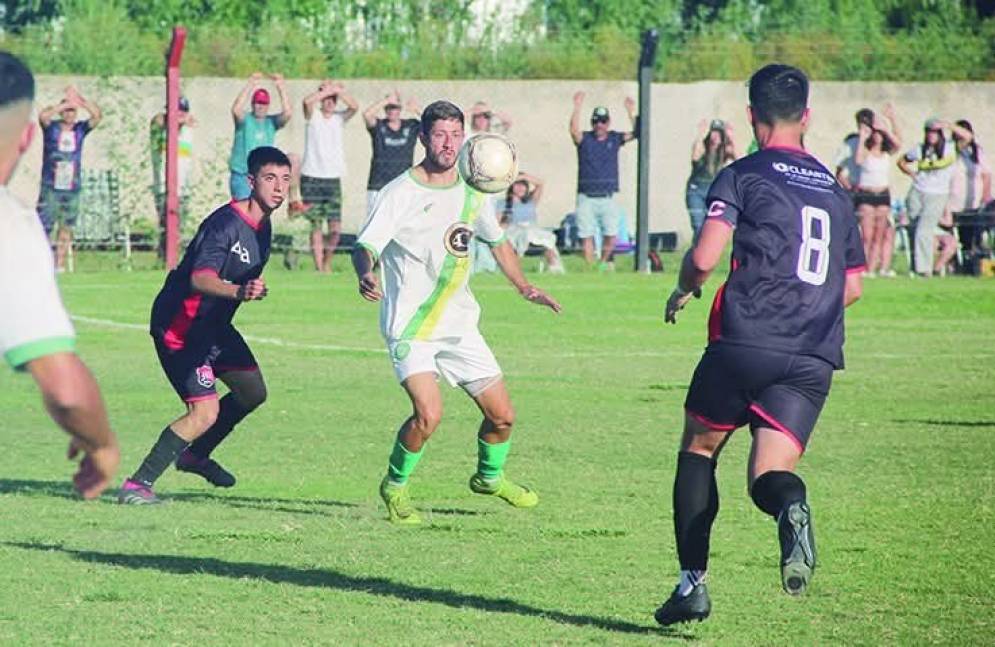 En la semana Uribe se juega la clasificaci&oacute;n a la final con Madreselva (CR&Eacute;DITO: desconocido).