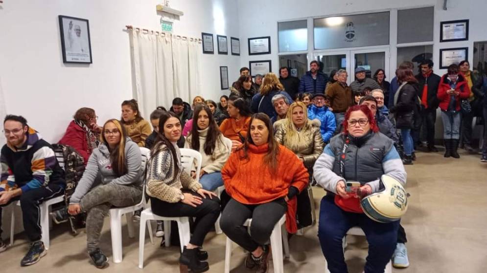 Las feriantes coparon la sesi&oacute;n del HCD.