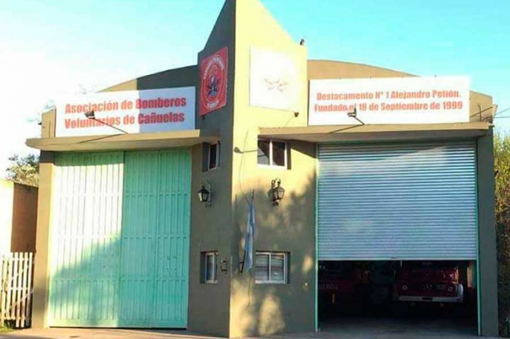 Cuartel de Bomberos de Alejandro Peti&oacute;n. 
