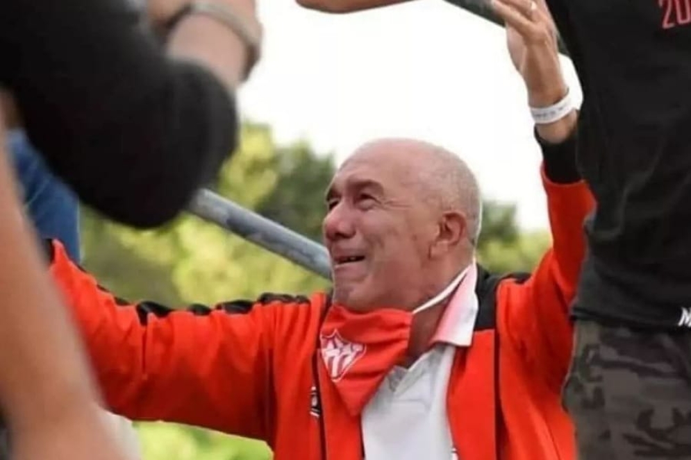 El "Bulldog" festejando el ascenso