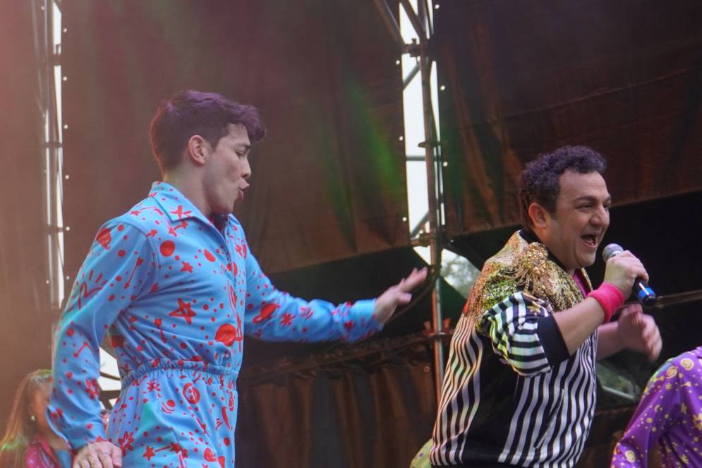 A pesar de la amenaza de lluvia, hubo un buen marco de gente.