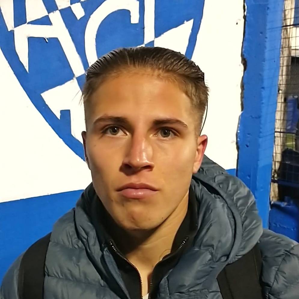 Gim&eacute;nez, dialogando con NacPop tras la derrota en Libertad. 