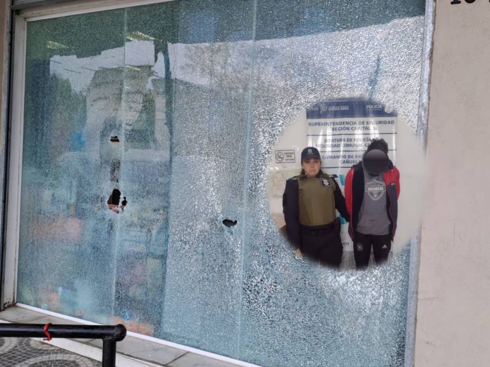 El ventanal da&ntilde;ado y el agresor aprehendido.