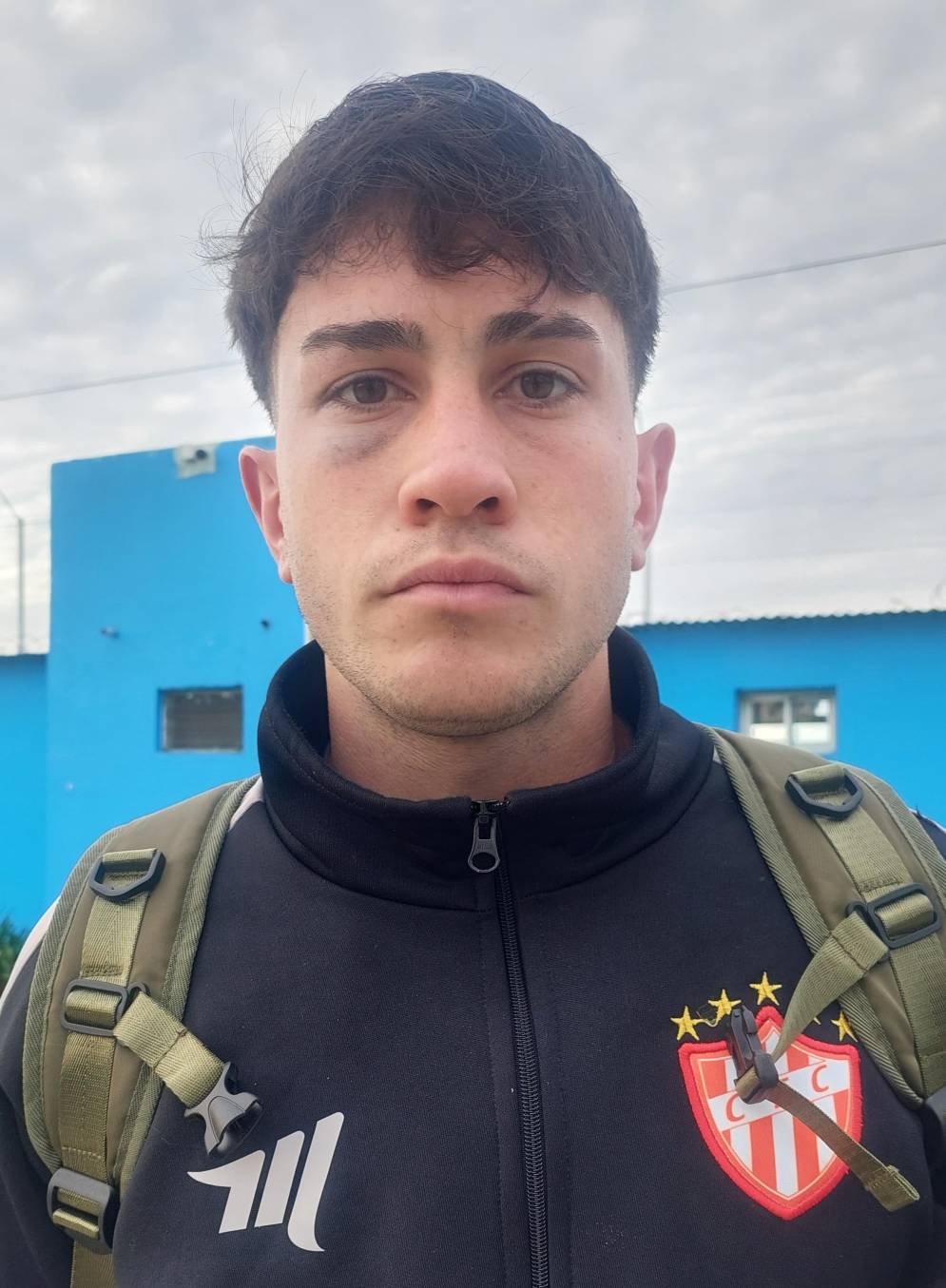 Se ubic&oacute; como stopper izquierdo.