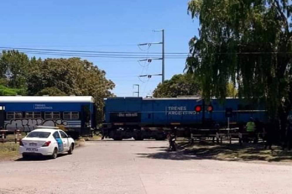 una vecina de 61 a&ntilde;os quiso suicidarse esperando la embestida de una formaci&oacute;n de pasajeros.