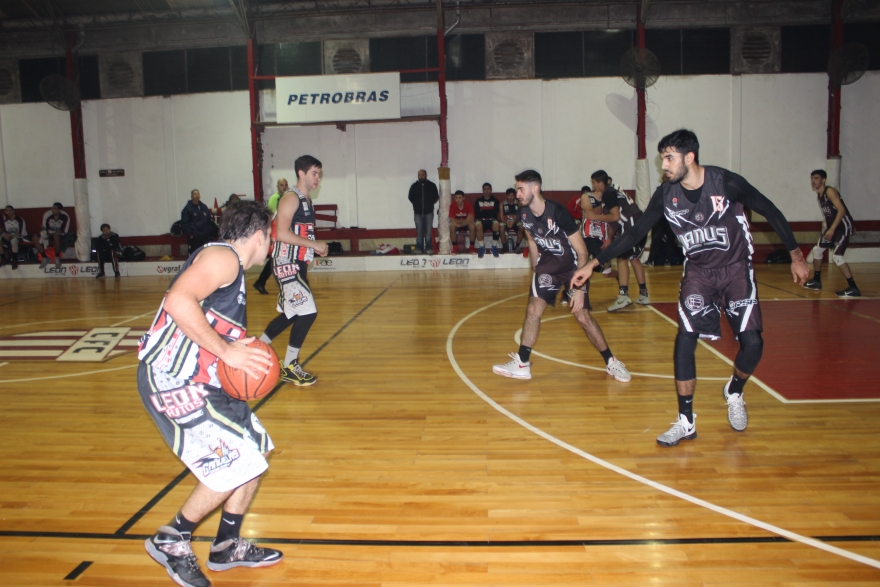 Ca&ntilde;uelas b&aacute;squet cay&oacute; ante Lan&uacute;s