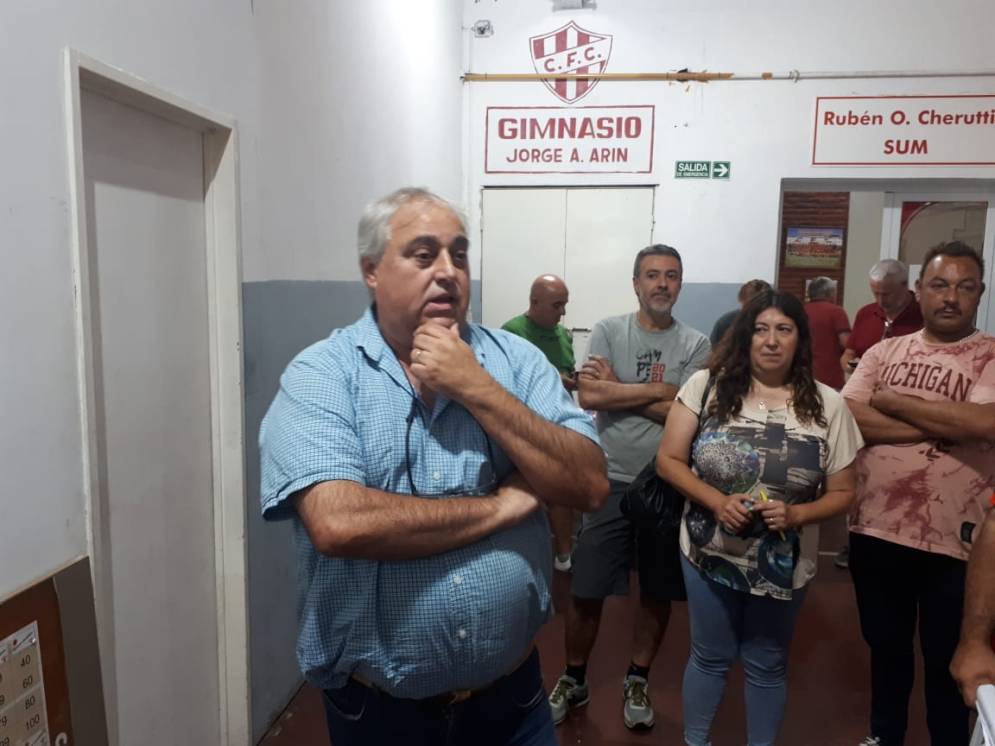 Se dirigi&oacute; a los socios ni bien se conocieron los resultados.