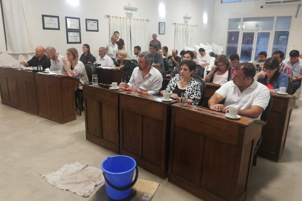 Los espacios pol&iacute;ticos siguieron durante la semana los temas tratados en la sesi&oacute;n. 