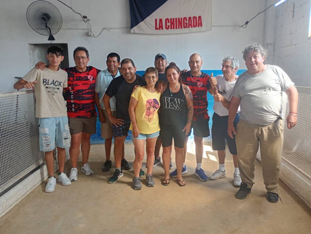 La Chingada de Roque P&eacute;rez, un lugar donde tambi&eacute;n se juegan convocantes torneos de f&uacute;tbol nocturno.