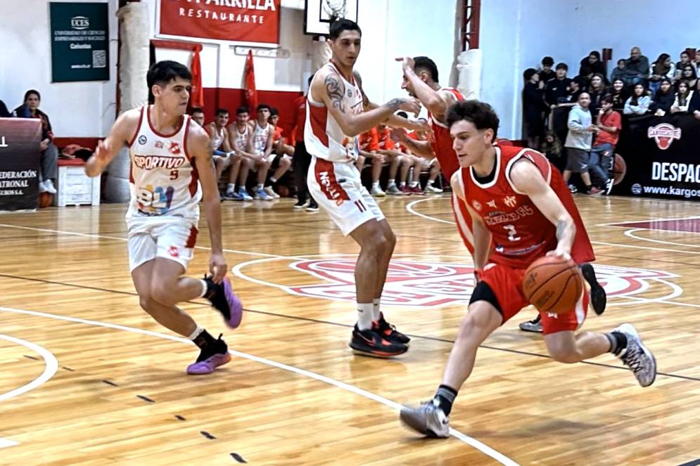 Baj&oacute; a uno de los animadores. Ph: Prensa&nbsp;CFC.