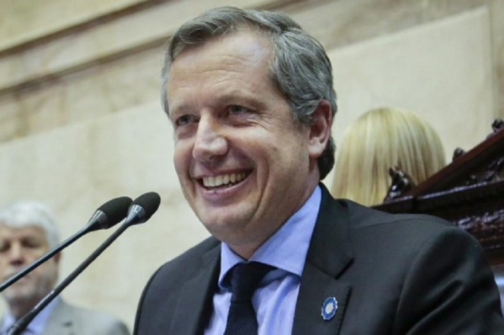 Emilio Monz&oacute;. 