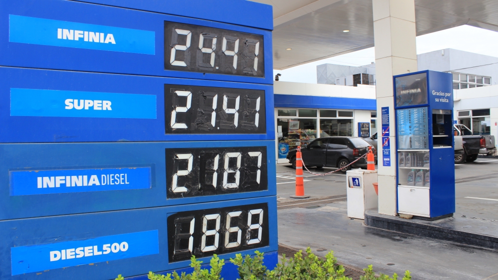 Rechazo un&aacute;nime al aumento de las naftas