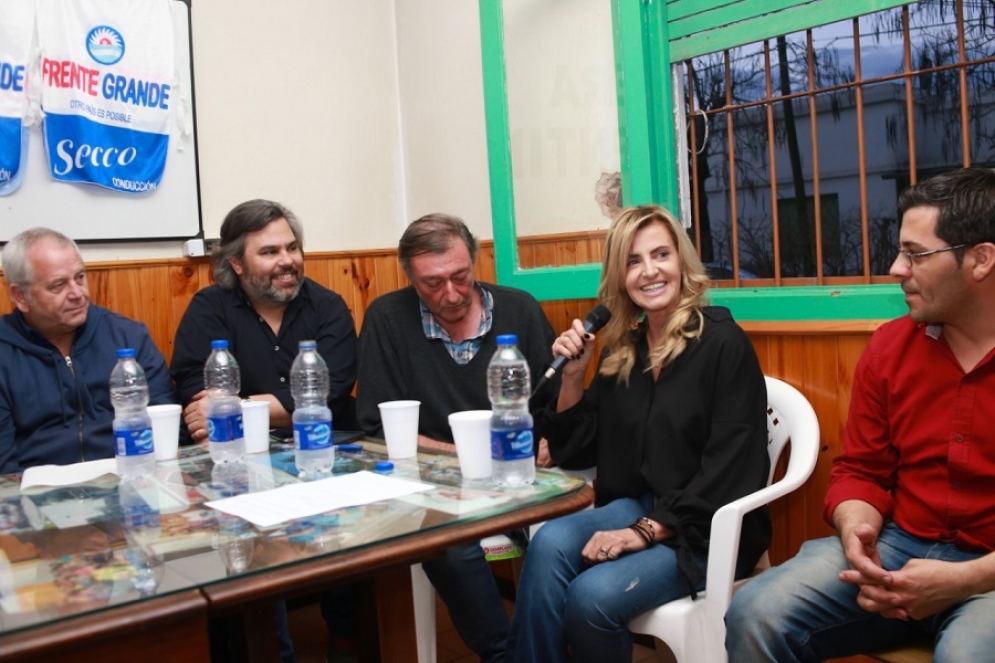 El sal&oacute;n de la sede gremial se colm&oacute; de p&uacute;blico.