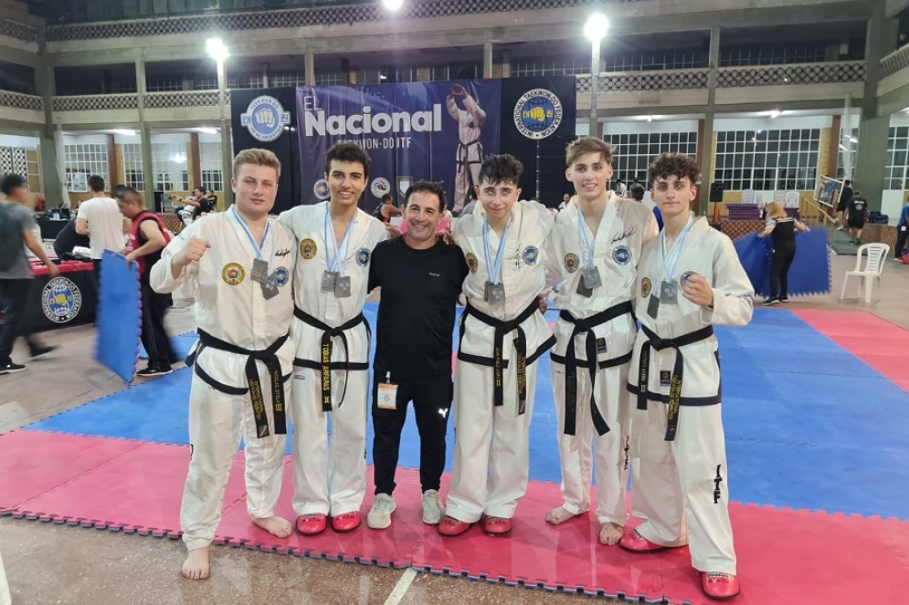 Buen cierre de a&ntilde;o para un grupo de taekwondistas.